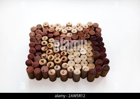 Wine Corks Mail-Symbol isoliert auf weißem Hintergrund Stockfoto