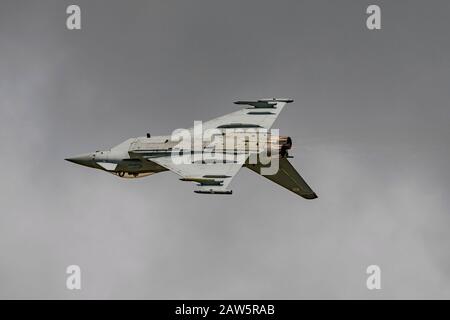 Ein Eurofighter Typhoon FGR4 der Royal Air Force, der am 21. Juli 2019 auf der RIAT 2019, RAF Fairford, Großbritannien, angezeigt wird. Stockfoto