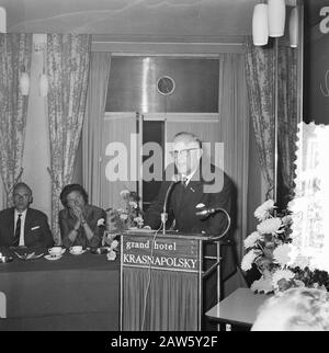 Niederländische Jugend-Missionsgemeinschaft (Goodbye Rev. Stein Beek.) Datum: 25. September 1964 Schlüsselwörter: Abschiedsname: DS. Stein Beek Institution Name: Niederländische Jugendgemeinschaft Stockfoto