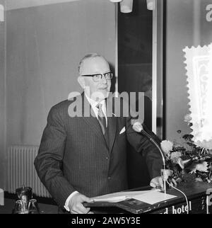 Niederländische Jugend-Missionsgemeinschaft (Goodbye Rev. Stein Beek.) Datum: 25. September 1964 Schlüsselwörter: Abschiedsname: DS. Stein Beek Institution Name: Niederländische Jugendgemeinschaft Stockfoto