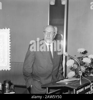 Niederländische Jugend-Missionsgemeinschaft (Goodbye Rev. Stein Beek.) Datum: 25. September 1964 Schlüsselwörter: Abschiedsname: DS. Stein Beek Institution Name: Niederländische Jugendgemeinschaft Stockfoto