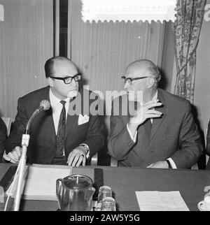 Niederländische Jugend-Missionsgemeinschaft (Goodbye Rev. Stein Beek.) Datum: 25. September 1964 Schlüsselwörter: Abschiedsname: DS. Stein Beek Institution Name: Niederländische Jugendgemeinschaft Stockfoto