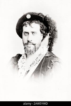 1875 Ca, Paris, FRANKREICH: Der französische opernhafte Baritono-Sänger JEAN-BAPTISTE FAURE (* um 1830; † 1914) in der Rolle DES HAMLETS von Ambroise Thomas ( aus Stockfoto