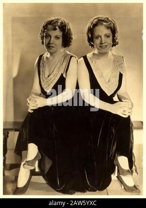 1931 , NEW YORK , USA : Die in Großbritannien geborenen Zwillingssöchter, Schwestern Daisy und Violet Hilton (* 1908; † 1969), . Die Schwestern spielen Arole in den Zelebrat Stockfoto