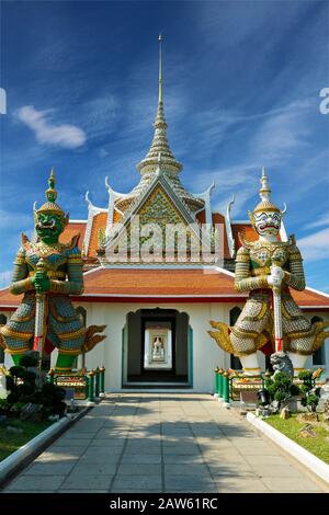 Statue von hanuman im buddhistischen Tempel - thailand Stockfoto