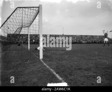 RCH gegen DWS 0-1 Datum: 8. November 1953 Stockfoto