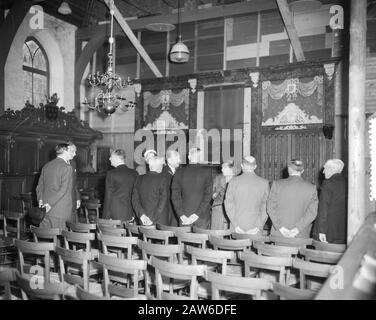 Königin Juliana besucht die Provinz von Utrechter Königin Juliana besucht die Kirche von Kockengen Datum: 29. Mai 1956 Ort: Wilnis, Utrechter Schlüsselwörter: Kirchen, Königin besucht Person Name: Juliana Königin Stockfoto