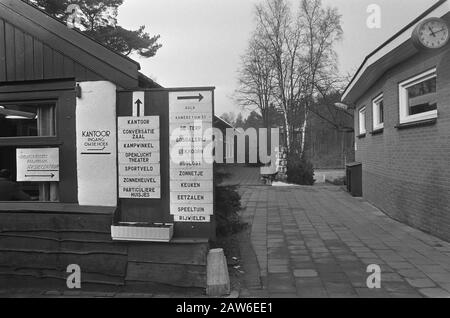 Ländliche Aktionszentrum Branchenverbände NVV, NKV, CNV Driebergen Datum: 28. Februar 1973 Standort: Driebergen Schlüsselwörter: Branchenverbände, Aktionszentren Institutionenname: CNV, NKV, NVV Stockfoto