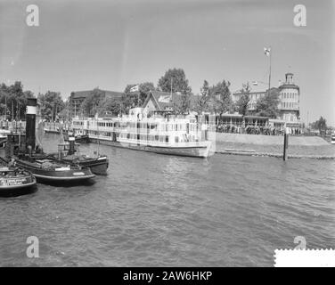 Transfer Hospital Ship J. Henry Dunant The Red Cross Rotterdam Datum: 23. Mai 1959 Schlüsselwörter: Hospitalschiffe Stockfoto