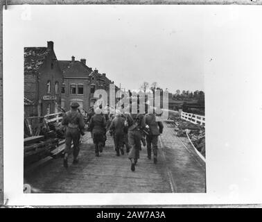 Royal Dutch Princess Irene Brigade in Belgien. Deutsche Kriegsgefangene der Bäckerei in Beringen Datum: 9. September 1944 Ort: Belgien, Beringen Schlüsselwörter: Invasions, Gefangene, Armee, Soldaten, WWII-Institution Name: Prinzessin Irene Brigade Stockfoto