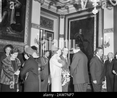 Prinzessin Irene und Prinz Don Carlos Datum: 11. Februar 1964 Schlüsselwörter: Prinzessin, Engagement Personenname: Irene, Prinzessin, Prinz Don Carlos Stockfoto