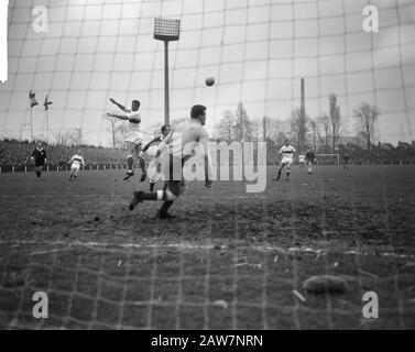 PSV gegen DWS 0-2, Spielzeitdatum: 16. Februar 1964 Schlagwörter: Sport, Fußball-Institution Name: PSV Stockfoto