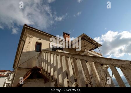 Die Architektur der Altstadt von Ohrid. Teil der Häuser. Aufsuchen. Stockfoto