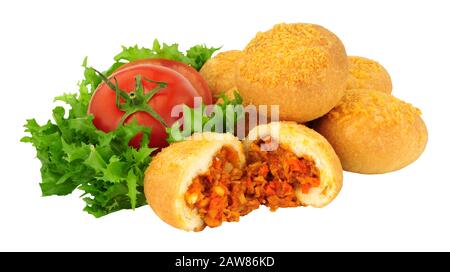 Herzhafte, auf weißem Hintergrund abgegrenzte Büfett-Donuts mit Minikleisch Stockfoto
