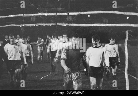 Legia Warschau gegen Feyenoord 0-0 Datum: 1. April 1970 Schlagwörter: Sport, Fußball-Institution Name: Feyenoord Legia Warschau Stockfoto