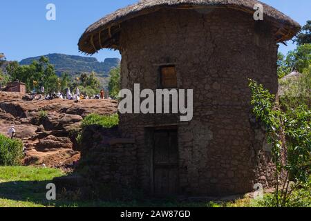 Typische abgerundete Schlammhaushütte, Lalibela, Äthiopien Stockfoto