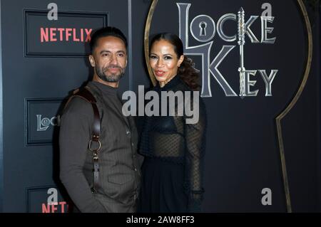 Kamar de los Reyes und Sherri Saum bei der Premiere der Netfilx-Fernsehserie "Locke & Key" im ägyptischen Theater. Los Angeles, 5. Februar 2020. Nutzung weltweit Stockfoto