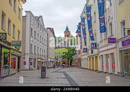 Passau, Deutschland - 29. Juni 2014: Fußgängerzone in der Innenstadt Stockfoto