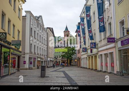 Passau, Deutschland - 29. Juni 2014: Fußgängerzone in der Innenstadt Stockfoto