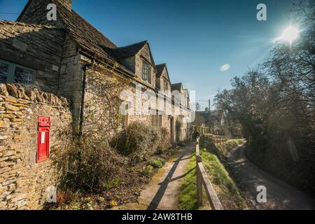 Frühling in Rag Mill Wood, Slaugchterford, Wiltshire. Stockfoto