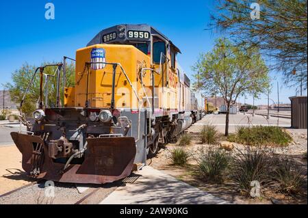 Barstow, Kalifornien, USA - 23. April 2013: Alte Vintage Union Pacific Locomotive im Western America Railroad Museum in Barstow, Kalifornien Stockfoto