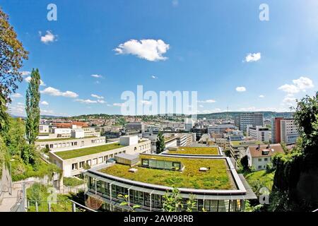 Blick über Stuttgart, Deutschland mit der Hochschule für Genossenschaftsbildung im Vordergrund Stockfoto