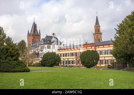 Weinheim, Deutschland - 2. Februar 2014: Schloss Weinheim - Blick vom Burggrund Stockfoto