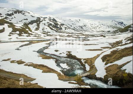 Hordaland/Norwegen. 06.29.2015.Schneelandschaften der Vossevangener Berge in Norwegen Stockfoto