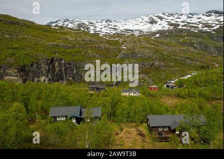 Verschneite Landschaften der Vossevangener Berge in Norwegen Stockfoto