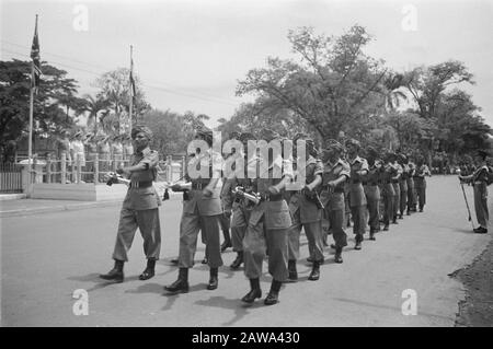 Festlichkeiten beim Transfer und Abzug britischer Truppen von der Indonesien-Parade britischer Indianer Anmerkung: Maharattas Datum: 22. November 1946 Ort: Batavia, Indonesien, Jakarta, Niederländisch-Ostindien Stockfoto