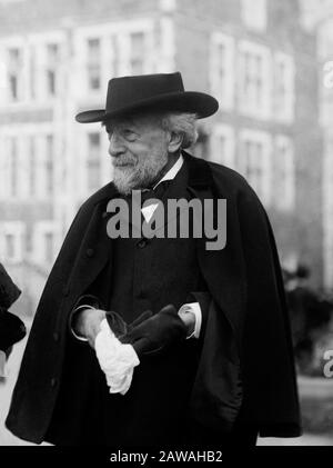 1912 Ca, NEW YORK, USA: Der deutschstämmige amerikanisch-jüdische Altarzt ABRAHAM JACOBI (* um 1830; † um 1920) mit seinem Schwiegersohn Professor George McANENY (* 18 Stockfoto