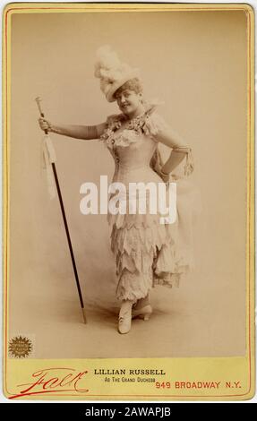 1890, New York, USA: Die gefeierte amerikanische Tänzerin und Schauspielerin LILLIAN RUSSELL (* 1861; † 1922) als GRAND DUCHESS im New York Casino. Foto B. Stockfoto