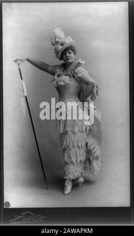 1890, New York, USA: Die gefeierte amerikanische Tänzerin und Schauspielerin LILLIAN RUSSELL (* 1861; † 1922) als GRAND DUCHESS im New York Casino. Foto B. Stockfoto