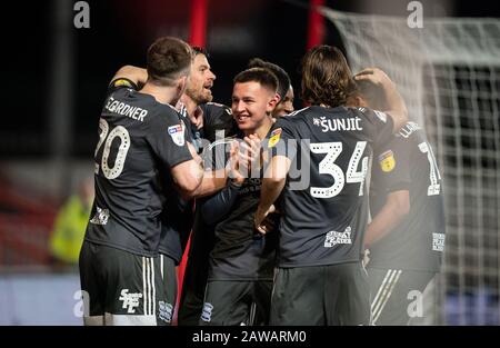 Bristol, Großbritannien. Februar 2020. Feiern, nachdem Lukas Jutkiewicz von Birmingham City beim Sky Bet Championship Match zwischen Bristol City und Birmingham City am Ashton Gate, Bristol, England am 7. Februar 2020 ein Tor mit 3:1 (sein 100. Karriereziel) erzielt hat. Foto von Andy Rowland. Kredit: Prime Media Images/Alamy Live News Stockfoto