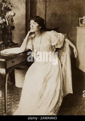 1907, NEW YORK, USA: Die gefeierte italienische Opernsopranistin LINA CAVALIERI ( Viterbo von 1874 - Firenze von 1944 ), Die Schönste Frau der Welt, p Stockfoto