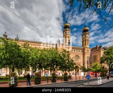 Große Synagoge, auch bekannt als Synagoge in der Dohalystraße, maurischer Stil im Stil des Revivals, in Budapest, Ungarn Stockfoto