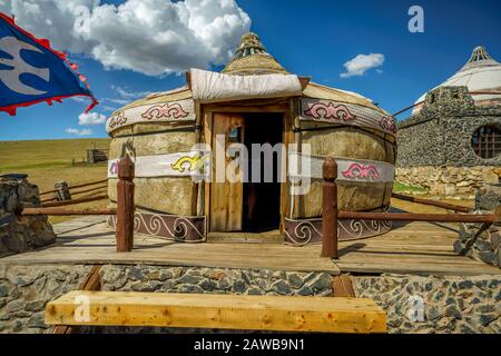 Gers and Scenery in the 13th Century Village Attraction in Mongolia. Stockfoto