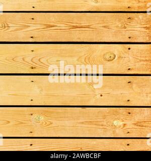Helle Holzbohlen - Holzstruktur und Hintergrund, quadratisches Beschneiden Stockfoto