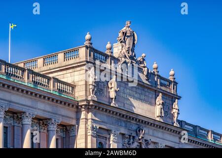 16. September 2019: Stockholm, Schweden - Detail des Königspalastes auf der Insel Stadsholmen in Gamla Stan, der Altstadt von Stockholm. Stockfoto