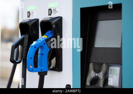 Nahaufnahme einer elektrischen Ladestation Stockfoto