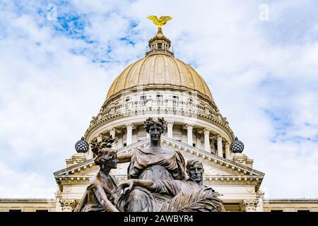 Jackson, MS - Oktober 7, 2019 : Äußeres der Mississippi State Capitol Building in der Jackson Stockfoto