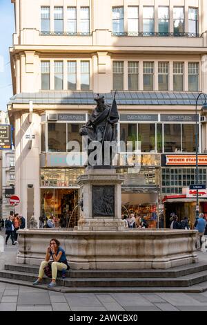 Wien, Österreich 25. November 2019 - Brunnen Leopolds im Zentrum Wiens. Stockfoto