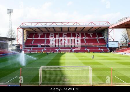 Nottingham, Großbritannien. Februar 2020. Trent End beim Sky Bet Championship Match zwischen Nottingham Forest und Leeds United am City Ground, Nottingham, am Samstag, den 8. Februar 2020. (Kredit: Jon Hobley / MI News) Foto darf nur für redaktionelle Zwecke in Zeitungen und/oder Zeitschriften verwendet werden, Lizenz für kommerzielle Nutzung erforderlich Credit: MI News & Sport /Alamy Live News Stockfoto