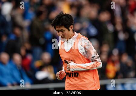 Coliseum Alfonso Perez, Madrid, Spanien. Februar 2020. La Liga Fußball, Club Getafe Club de Futbol gegen Valencia; Kang-in Lee (Valencia CF) warm-up während des Spiels Credit: Action Plus Sports/Alamy Live News Stockfoto