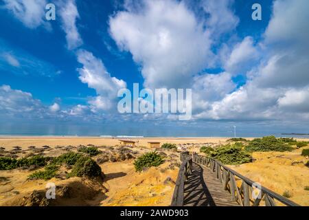 Andalusien, Costa de la Luz, Strand, Chiclana de la Frontera, Playa Barrosa, Stockfoto