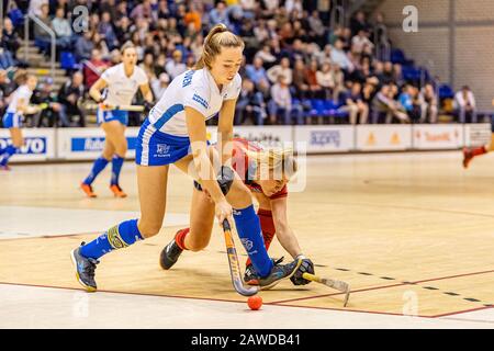 Rotterdam, 08-02-2020, Topsportcentrum Rotterdam, Finale Nederlands Kampioenschap Zaalhockey Hoofdklasse Dames. Renne van Laarhoven während des Spiels Kampong - Laren. Stockfoto