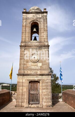 Kloster Agia Triad auf Crete in Griechenland. Schöne Terrasse im Sommer Stockfoto