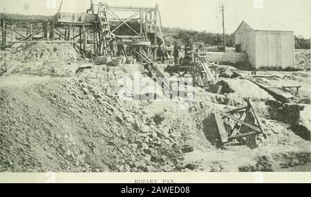 Journal - South African Institute of Mining and Metallurgy. S ofclimes per day. Es gab große Schwierigkeiten bei der Beschaffung eines marktfähigen Konzentrats •. Dies ist auf das Vorhandensein von titaniferen Eisen-Inpartikeln zurückzuführen, die erheblich gröber sind als das accom-panierende Kassiterit. Dies wirkt sich auf die Ragframes und Tallies aus, dass sich die gröberen Ironenkonzentrat zum Nachteil der Kassiterice konzentriert.Es besteht kein Zweifel, dass durch das Schleifen und damit die Reduktion aller Partikel auf die gleiche Feinheit das Eisen in der Lage sein wird, zu eliminieren. Dieser Prozess ist nun auf dem Punkt, an dem er angenommen wird. Kontaktstift leuchtet, Stockfoto