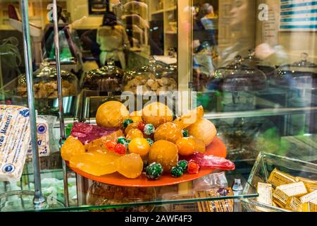 Kandierte Früchte ausgestellt Stockfoto