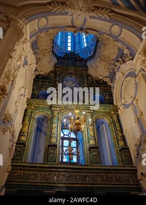 Im Inneren der Resurrection Cathedral im neuen Jerusalemer Kloster, Istra, Russland, Januar 2020. Stockfoto